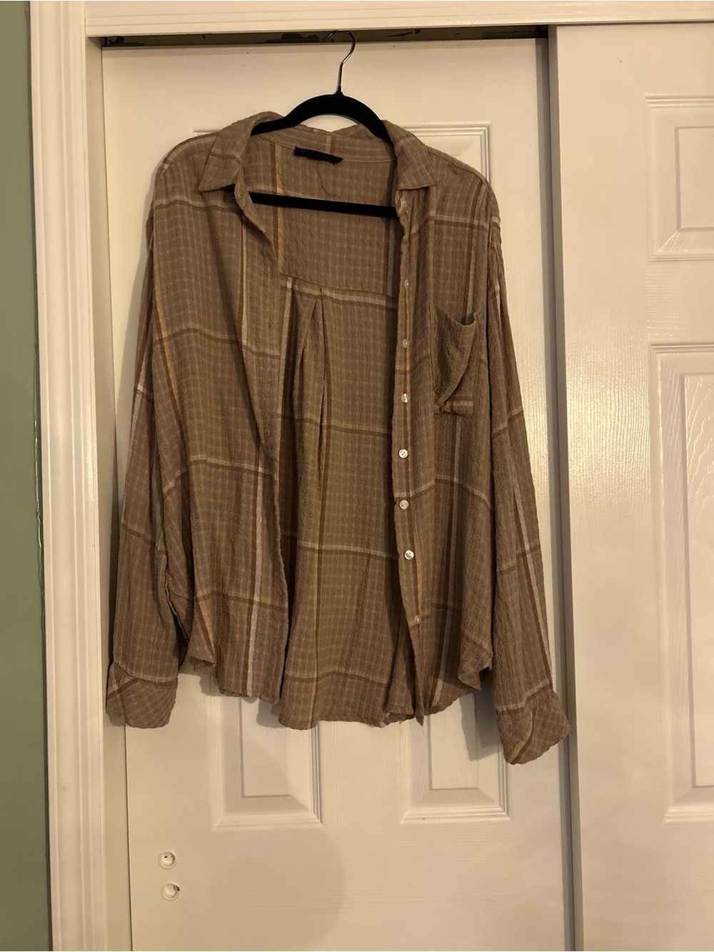 Women’s Casual Beige Plaid Button-Up Shirt Jacket
